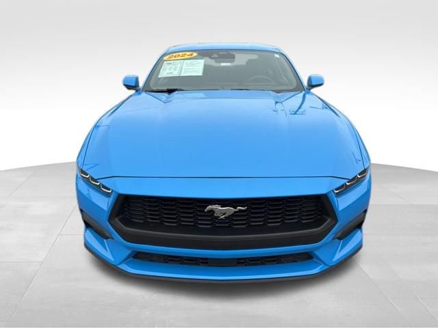 Used 2024 Ford Mustang Coupe image 2