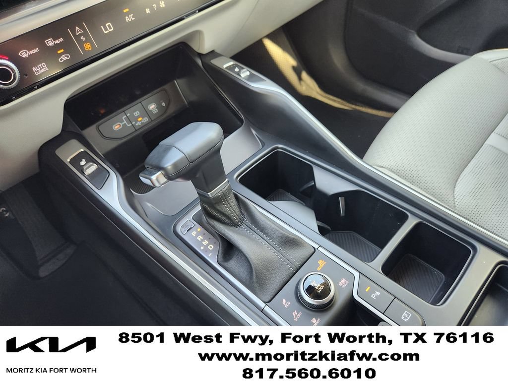 Certified 2025 Kia Sorento S AWD/4WD image 19