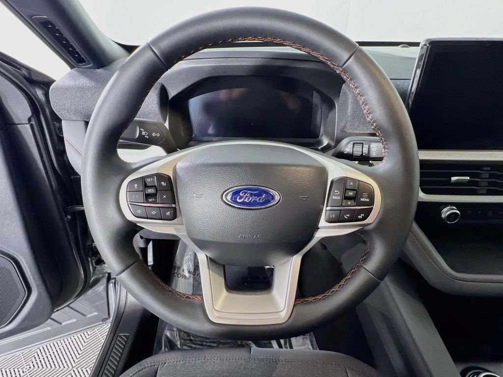 New 2027 Ford Explorer Active AWD/4WD image 8