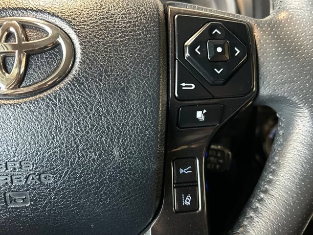 Used 2021 Toyota 4Runner TRD Off-Road AWD/4WD image 14