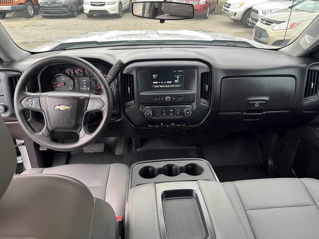 Used 2018 Chevrolet Silverado 1500 W/T w/ Trailering Package image 11
