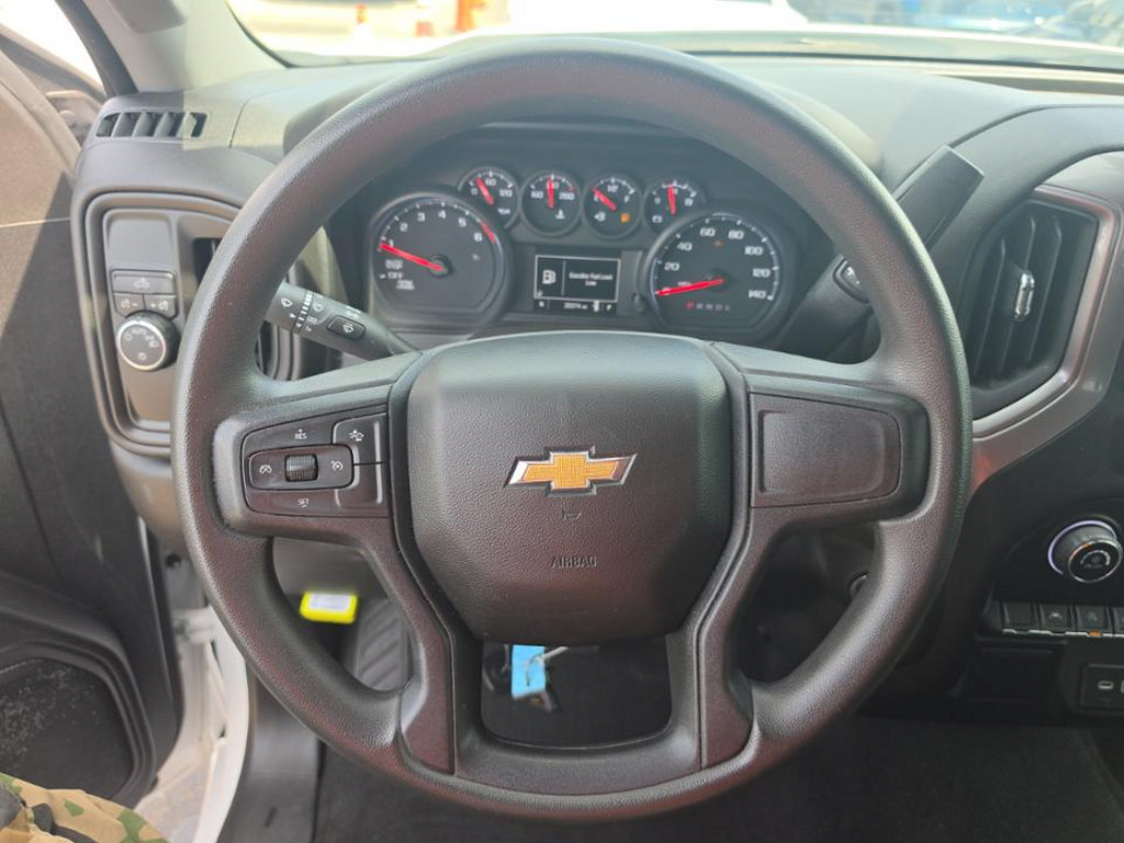 Used 2023 Chevrolet Silverado 1500 Custom RWD image 9