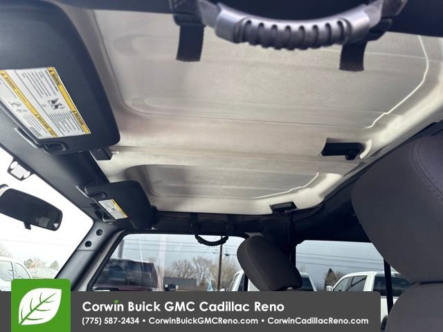 Used 2015 Jeep Wrangler Unlimited Sport image 28