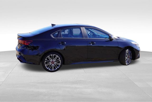 Used 2023 Kia Forte GT w/ GT2 Package image 4