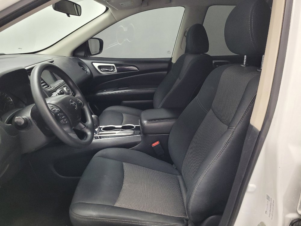 Used 2020 Nissan Pathfinder S FWD image 17