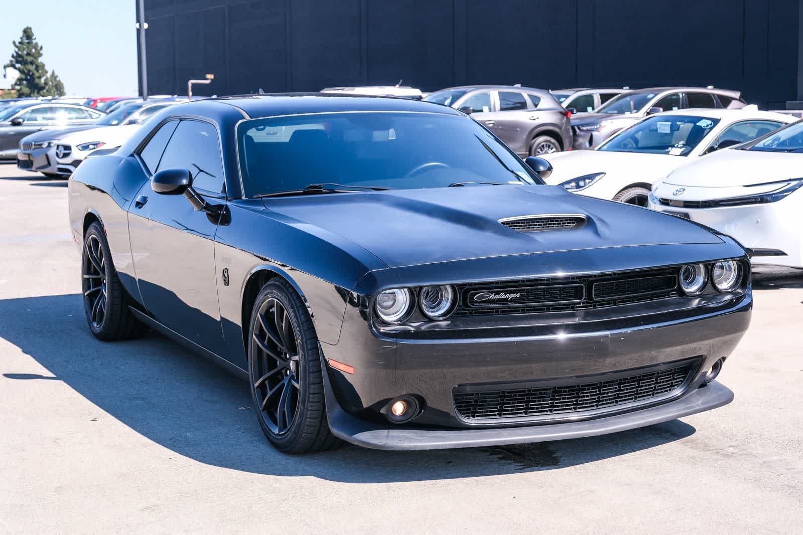Used 2021 Dodge Challenger R/T Scat Pack w/ T/A Package RWD image 3