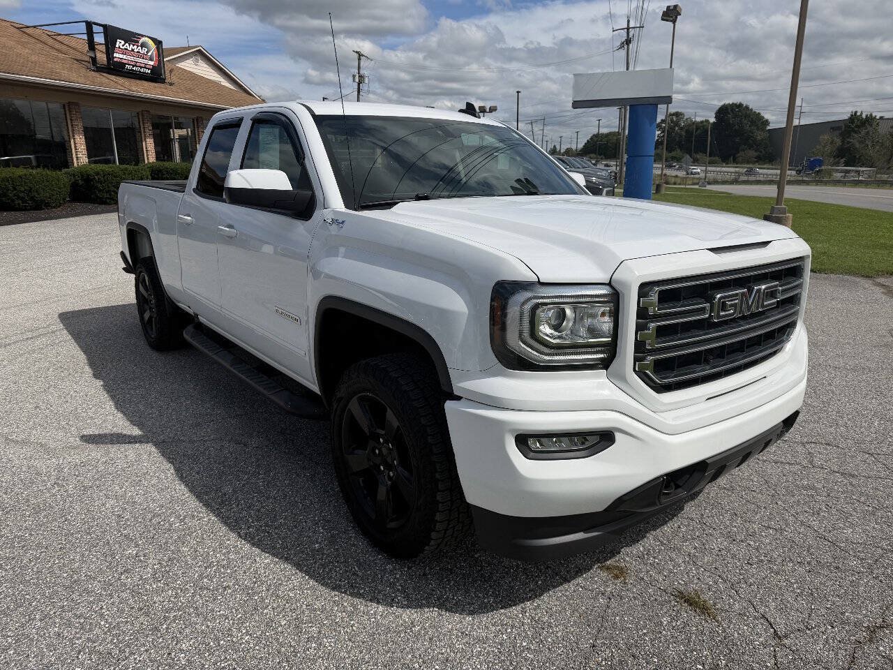 Used 2017 GMC Sierra 1500 4x4 Double Cab w/ Elevation Edition image 1