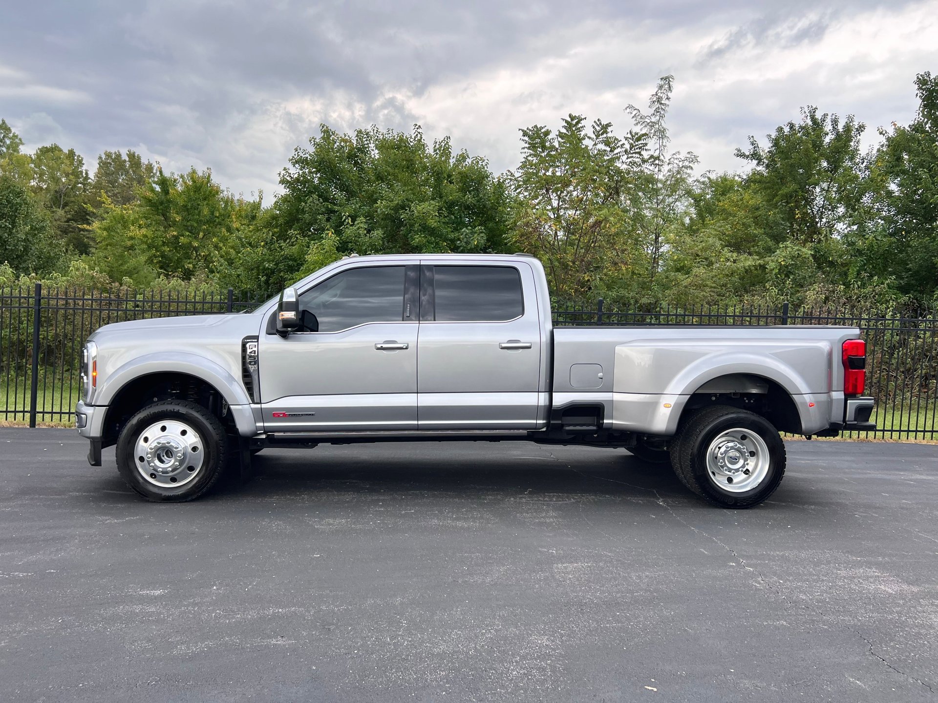 Used 2024 Ford F450 Limited w/ FX4 Off-Road Package image 2