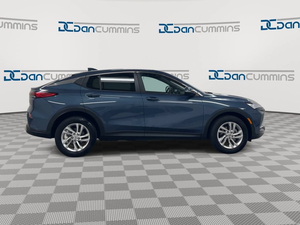 Used 2025 Buick Envista Preferred w/ Convenience I Package FWD image 9