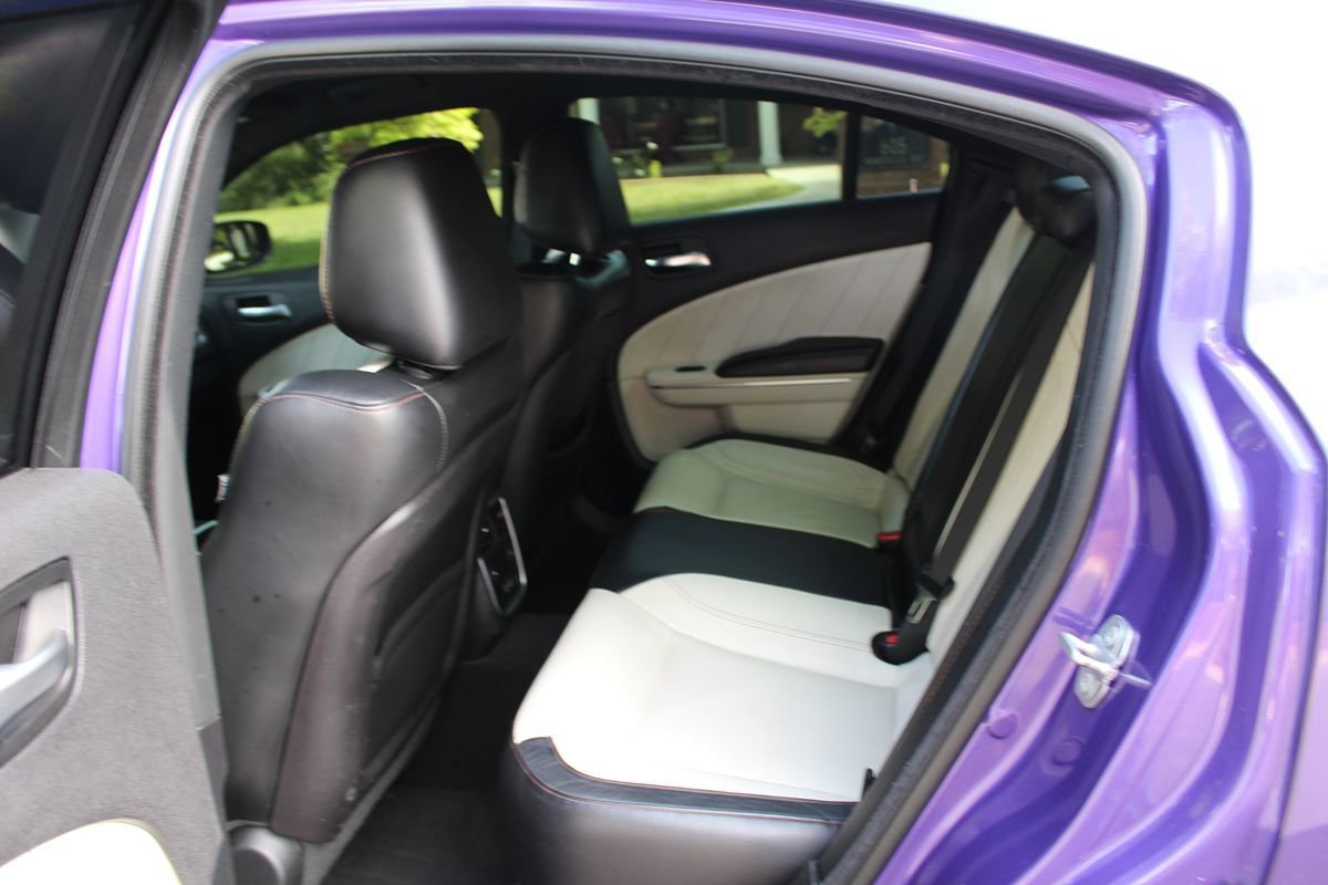 Used 2018 Dodge Charger R/T w/ Plus Group RWD image 11