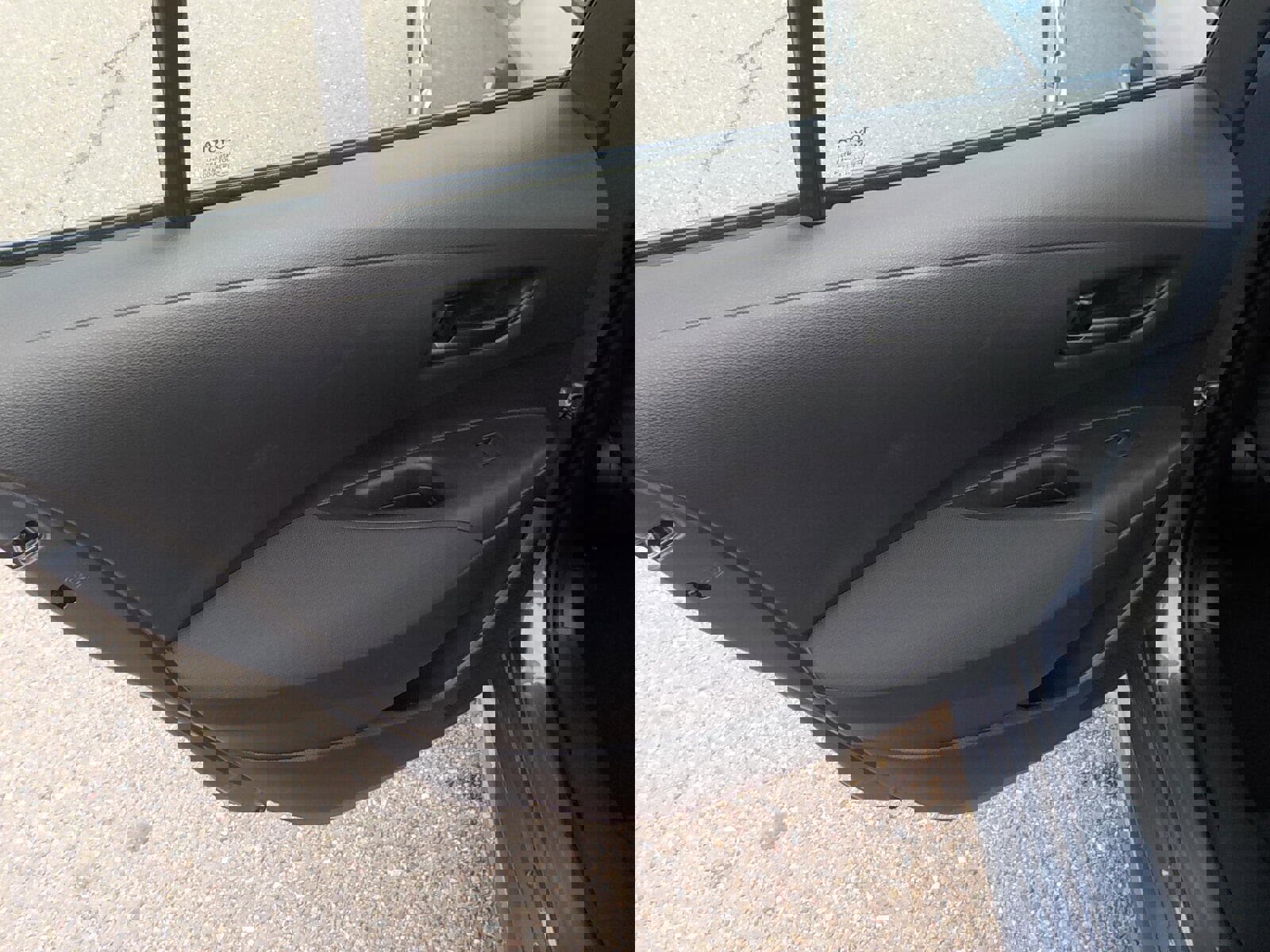 Used 2025 Toyota Corolla LE FWD image 11