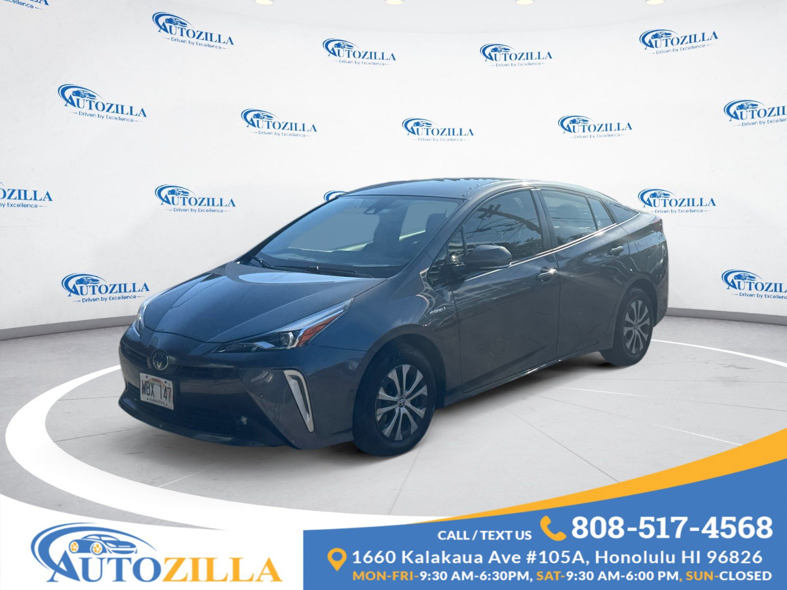 Used 2020 Toyota Prius LE w/ Carpet Mat Package AWD/4WD image 1