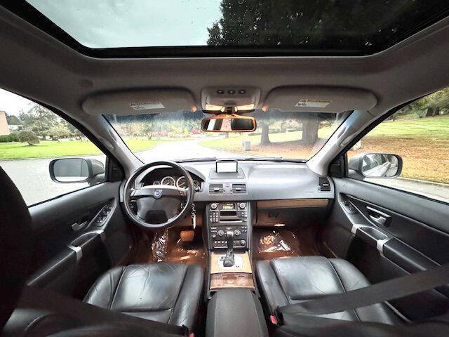 Used 2011 Volvo XC90 3.2 image 25