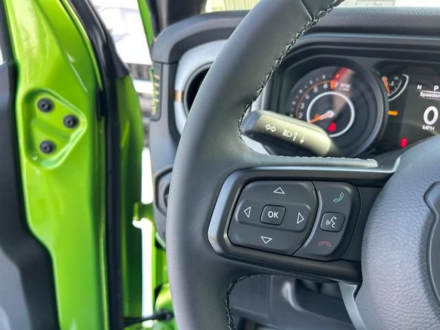 New 2025 Jeep Gladiator Sport AWD/4WD image 22