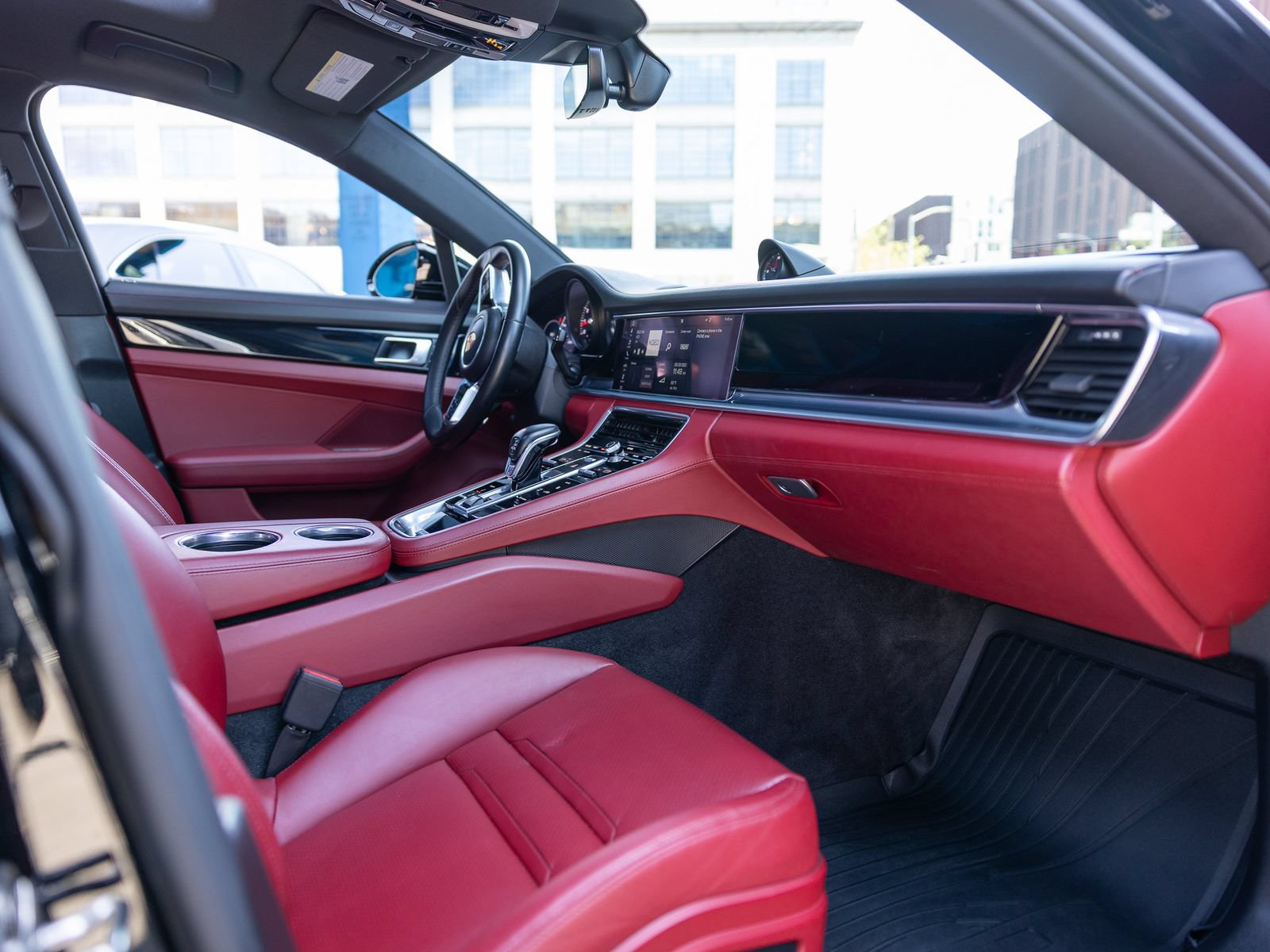 Certified 2020 Porsche Panamera image 51