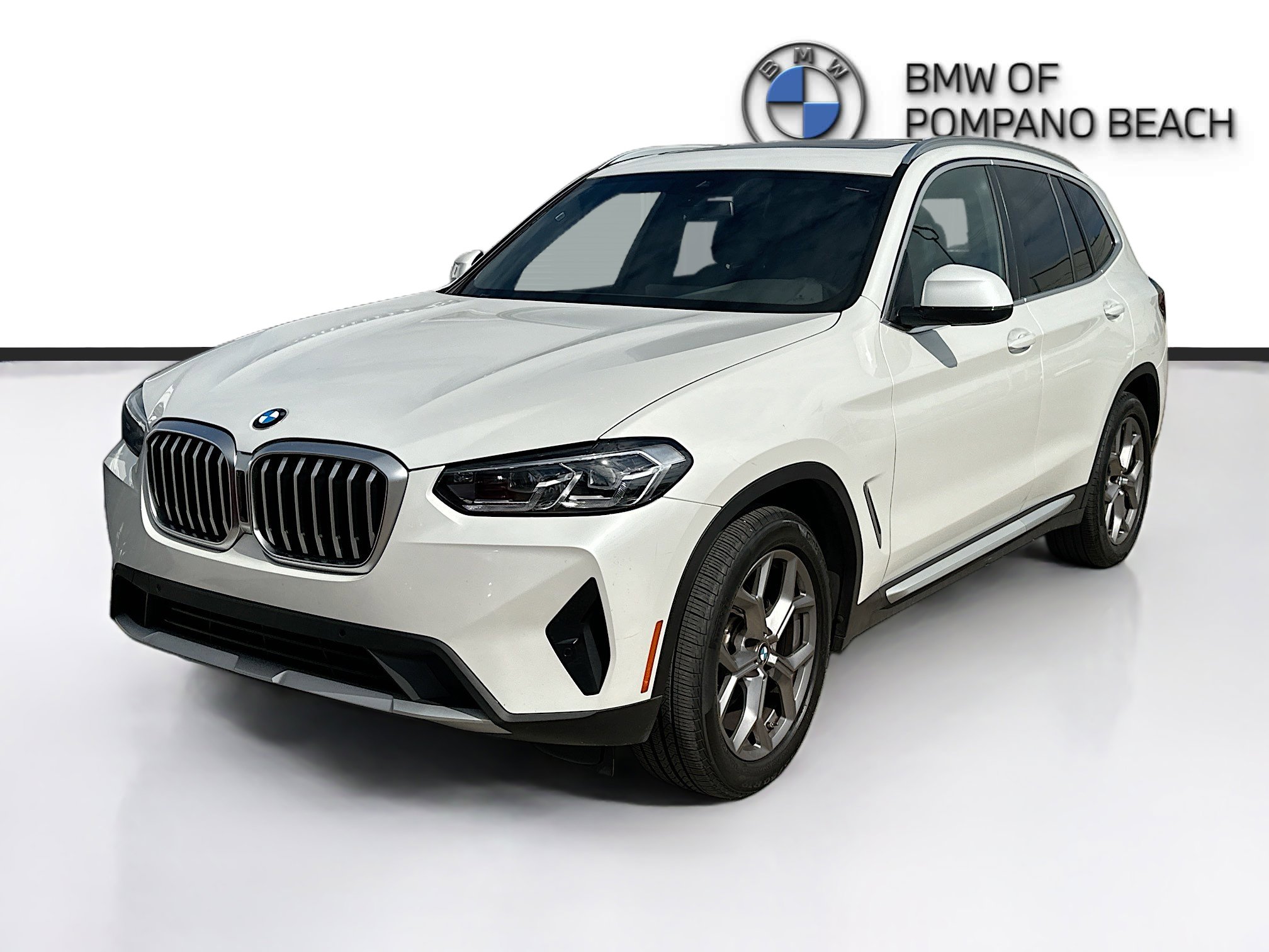 Used 2023 BMW X3 sDrive30i w/ Convenience Package image 3
