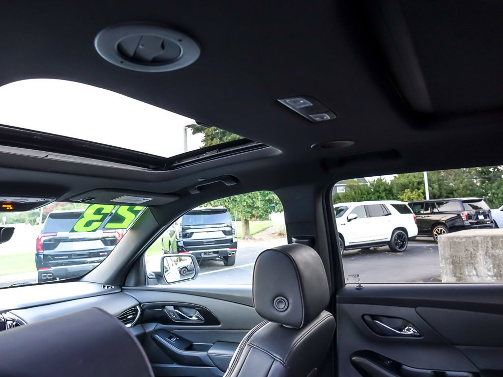 Used 2023 Chevrolet Traverse RS w/ LPO, Floor Liner Package AWD/4WD image 15