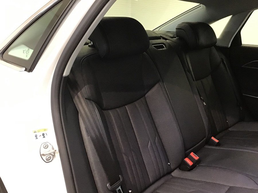 Used 2023 Audi A8 L 3.0T image 15