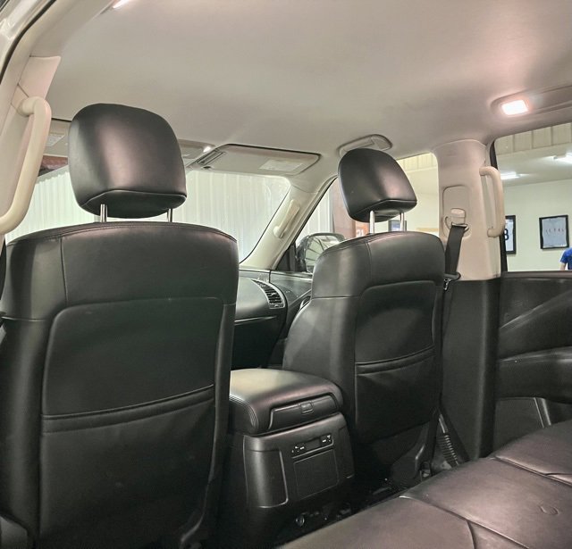 Used 2022 Nissan Armada SV image 8