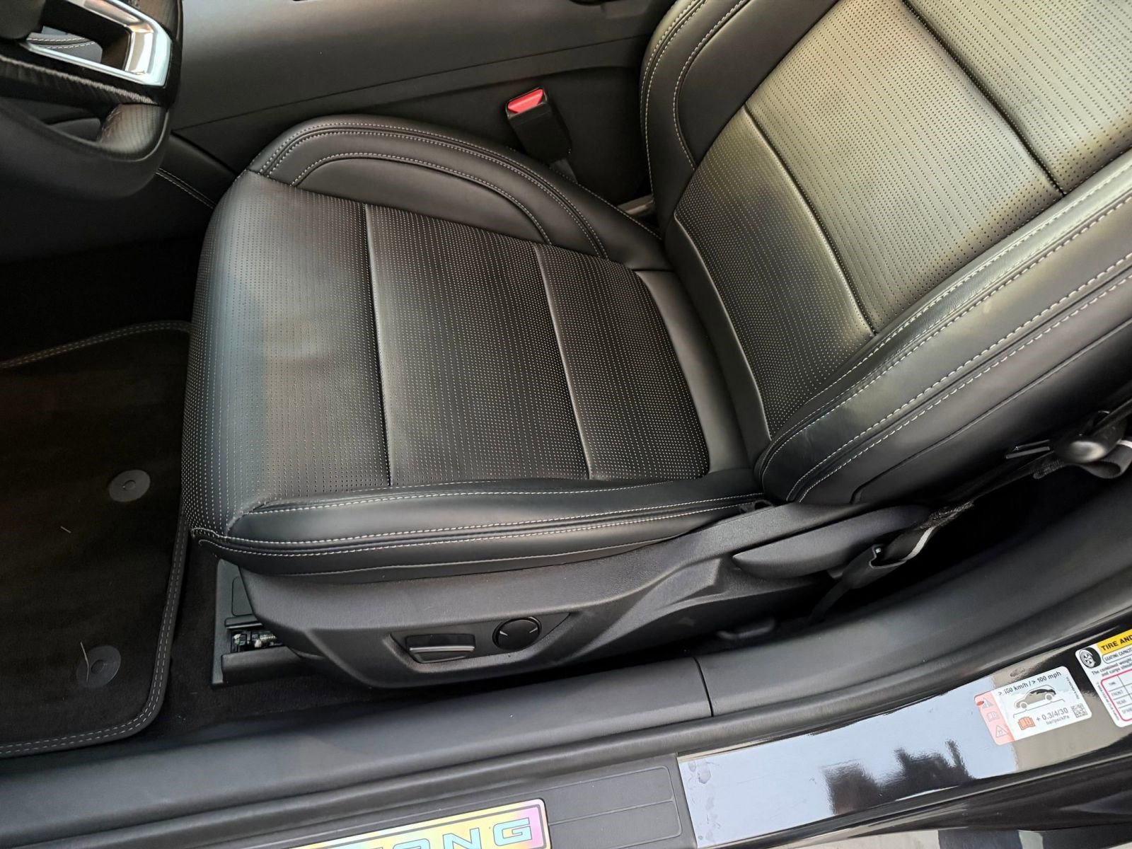 Used 2024 Ford Mustang GT Premium image 12