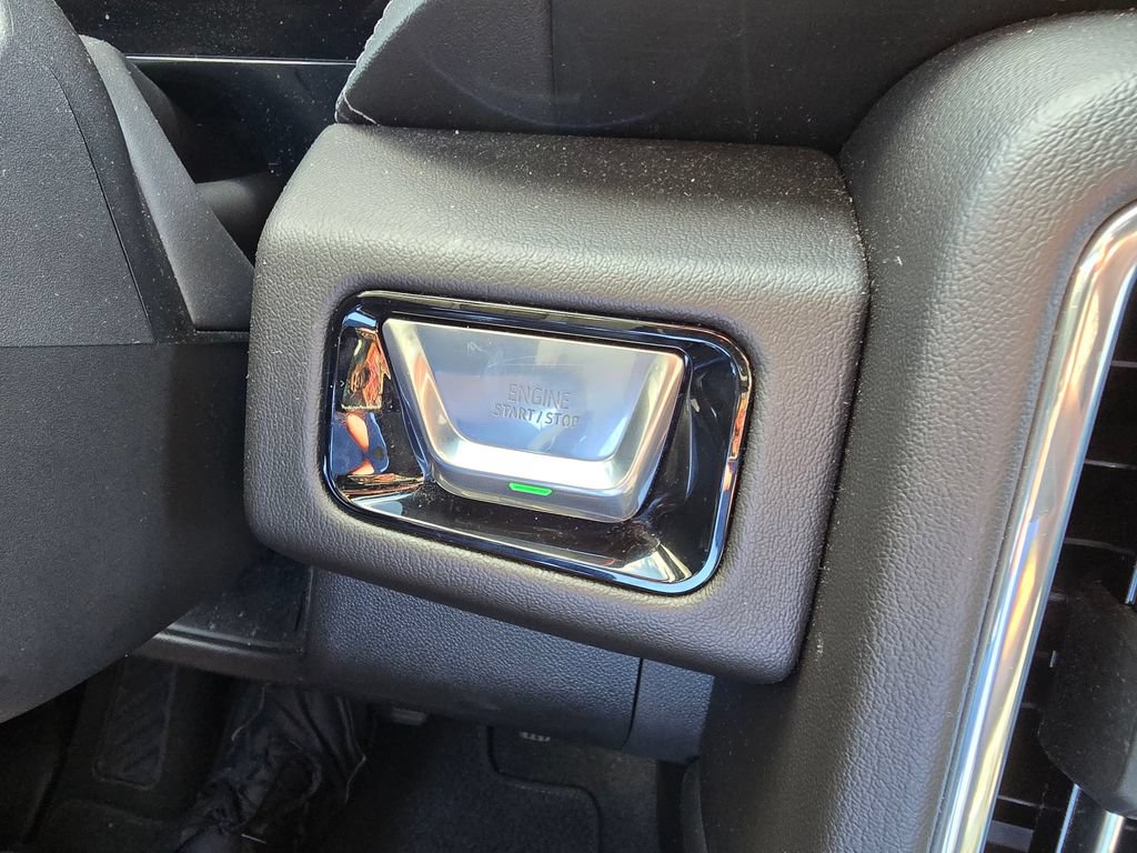 Certified 2025 GMC Yukon Denali AWD/4WD image 23