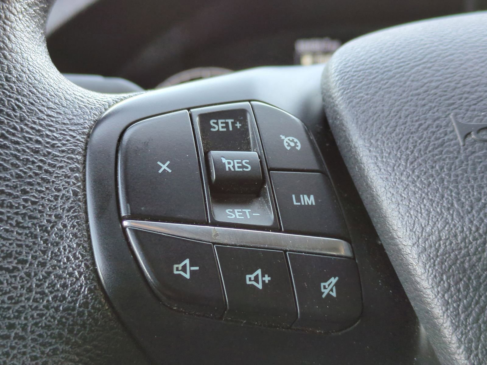 Used 2024 Ford Transit 250 Low Roof w/ Exterior Upgrade Package image 25