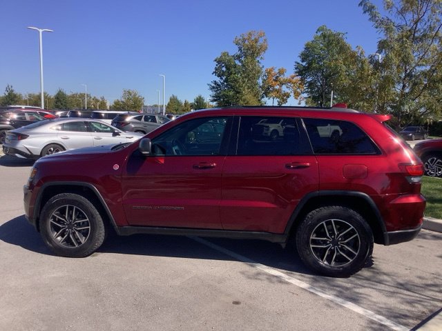 Used 2019 Jeep Grand Cherokee Trailhawk w/ Trailhawk Luxury Group AWD/4WD image 8
