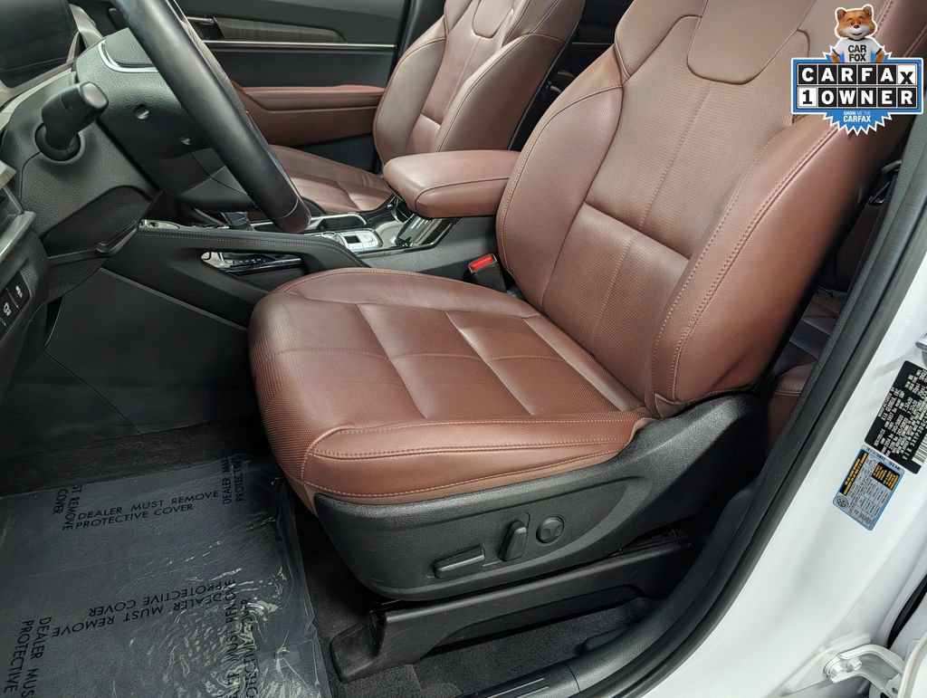 Certified 2024 Kia Telluride EX w/ EX Captain's Chair Package AWD/4WD image 11