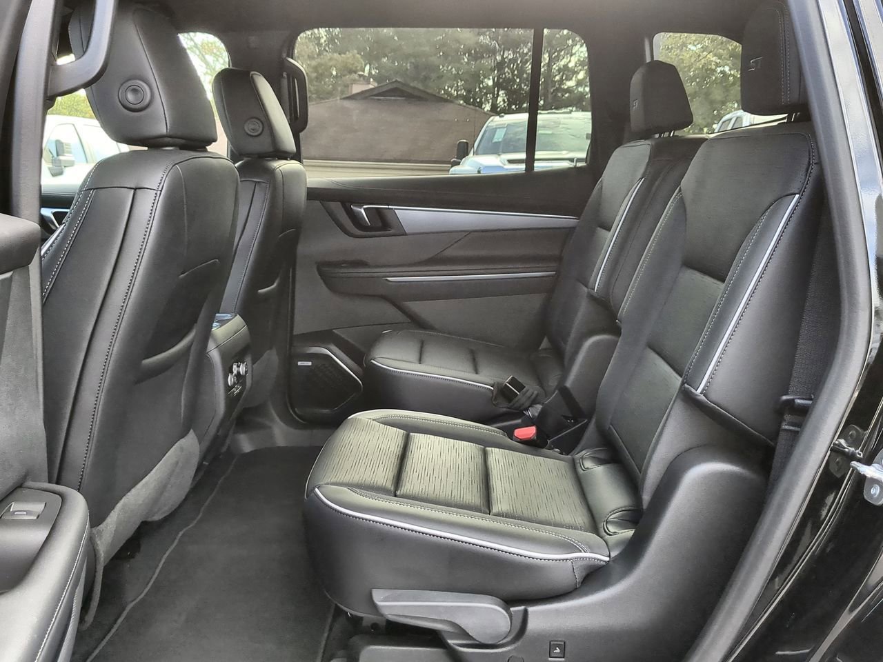 Used 2025 Buick Enclave Sport Touring w/ Super Cruise Package image 25