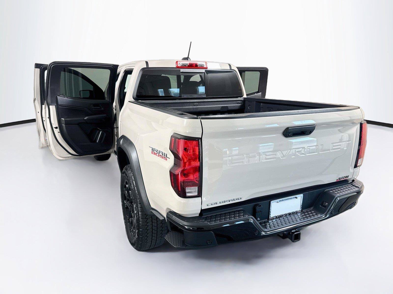 Used 2026 Chevrolet Colorado Trail Boss AWD/4WD image 44