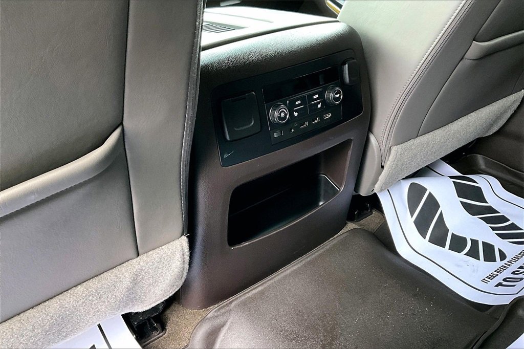 Used 2017 GMC Yukon Denali w/ Open Road Package image 10