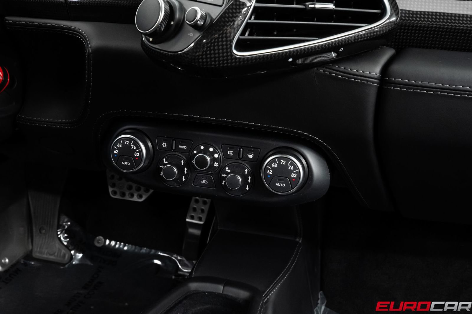 Used 2014 Ferrari 458 Italia Coupe RWD image 31
