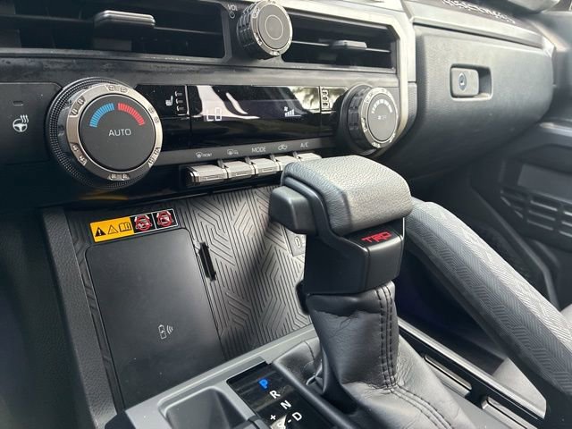 Used 2025 Toyota Tacoma TRD Off-Road w/ TRD Off Road Upgrade Package AWD/4WD image 30