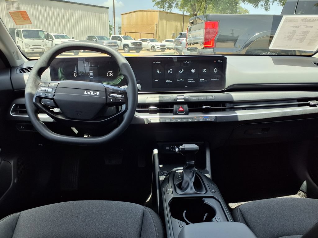 Used 2025 Kia K4 FWD image 16