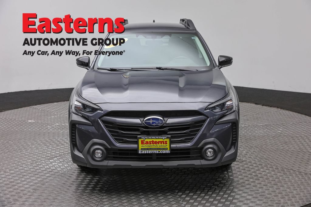 Used 2023 Subaru Outback Premium AWD/4WD image 2