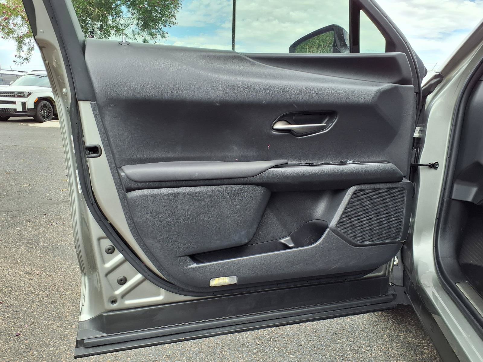 Used 2019 Lexus UX 200 F Sport w/ F Sport Premium Package FWD image 20