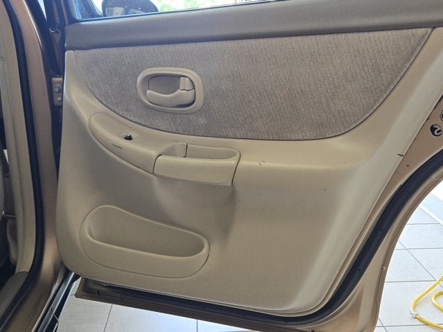 Used 1998 Oldsmobile Intrigue FWD image 8