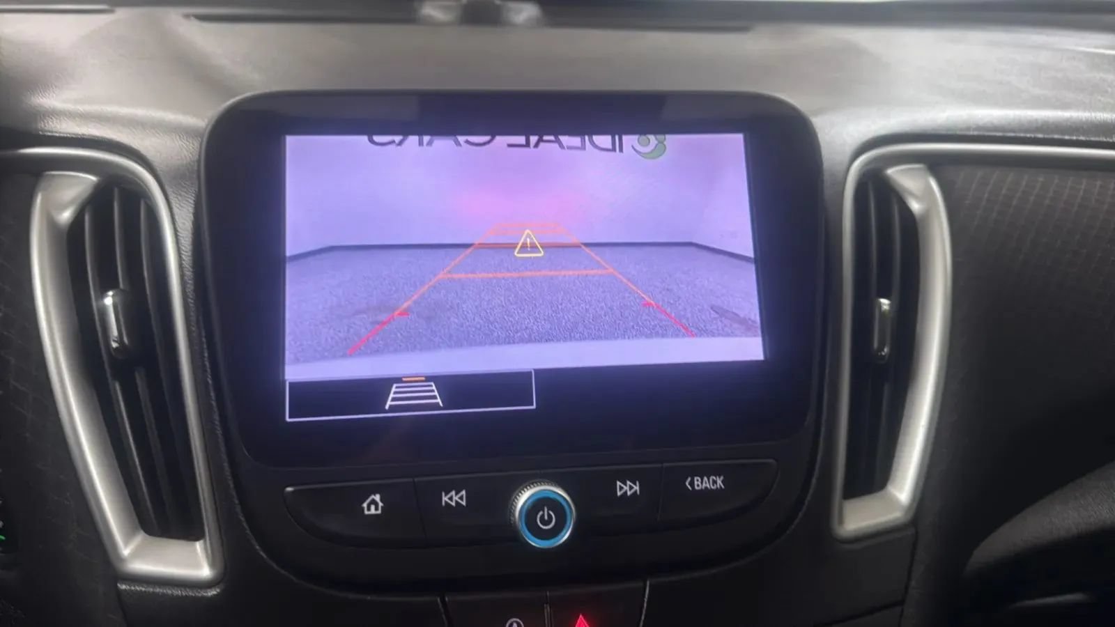 Used 2025 Chevrolet Malibu LT FWD image 14