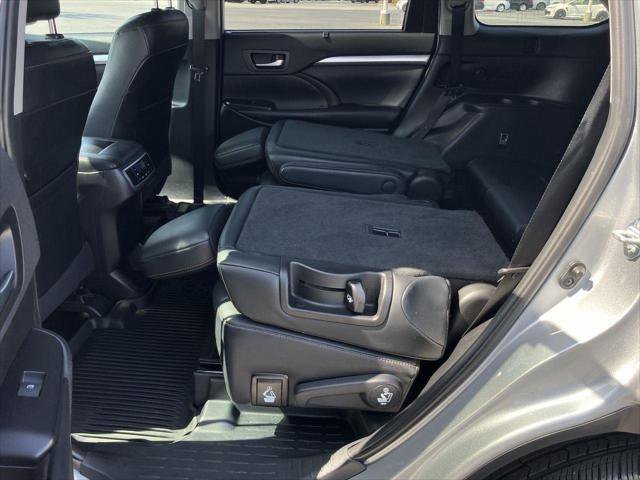 Certified 2019 Toyota Highlander XLE image 25