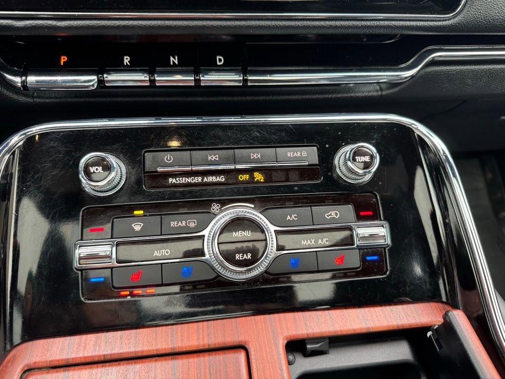 Used 2024 Lincoln Navigator Reserve w/ Equipment Group 201A image 24