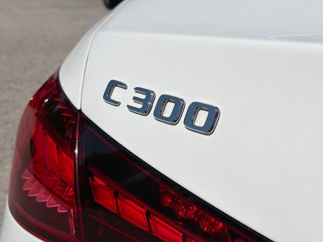 Used 2025 Mercedes-Benz C 300 4MATIC Sedan image 11