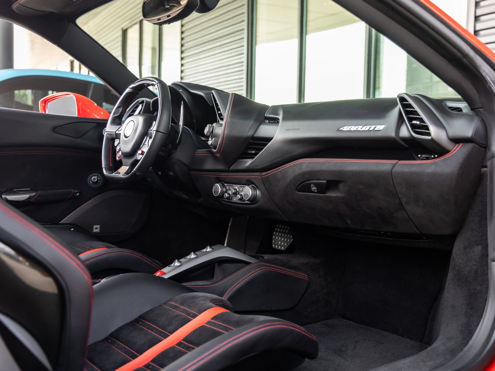 Used 2017 Ferrari 488 GTB RWD image 47