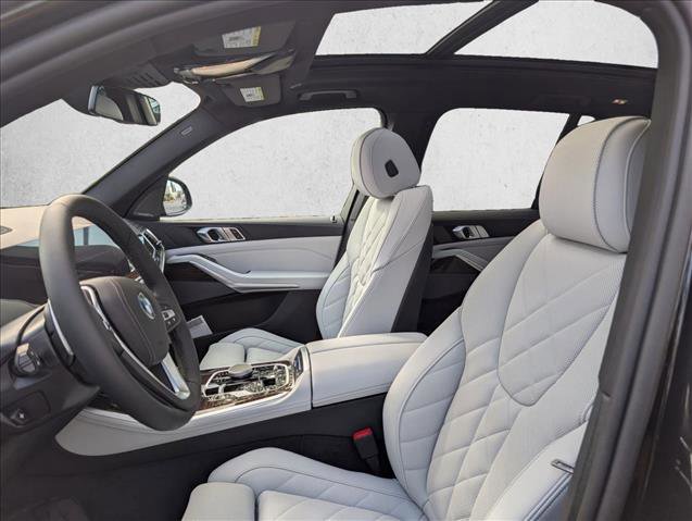 New 2026 BMW X5 xDrive50e w/ Premium Package image 3