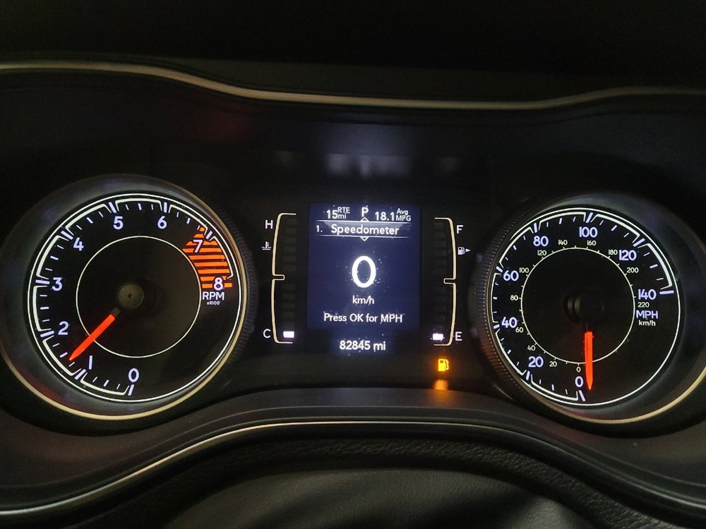 Used 2019 Jeep Cherokee Latitude w/ Popular Appearance Group AWD/4WD image 23