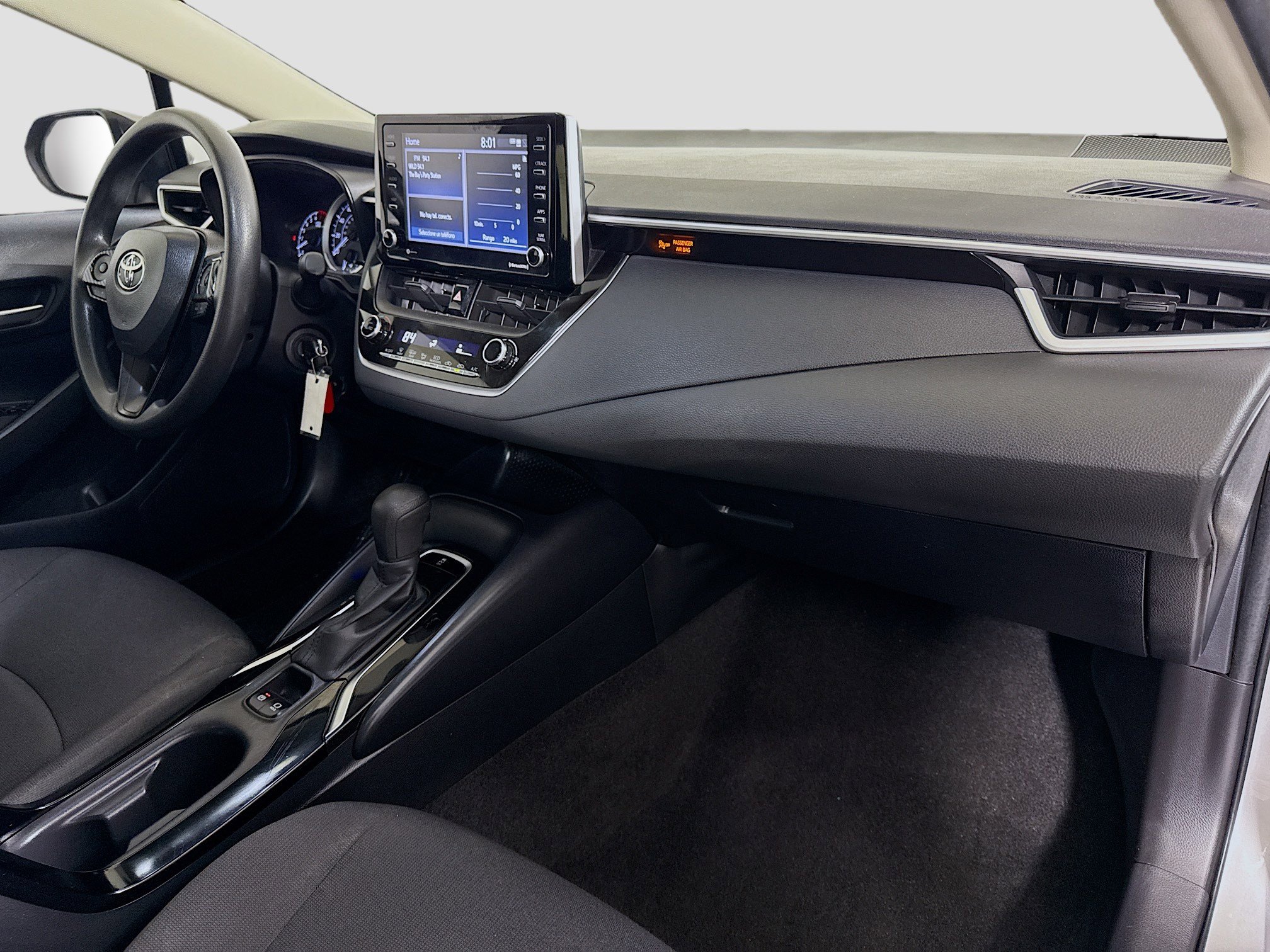 Used 2021 Toyota Corolla LE image 29