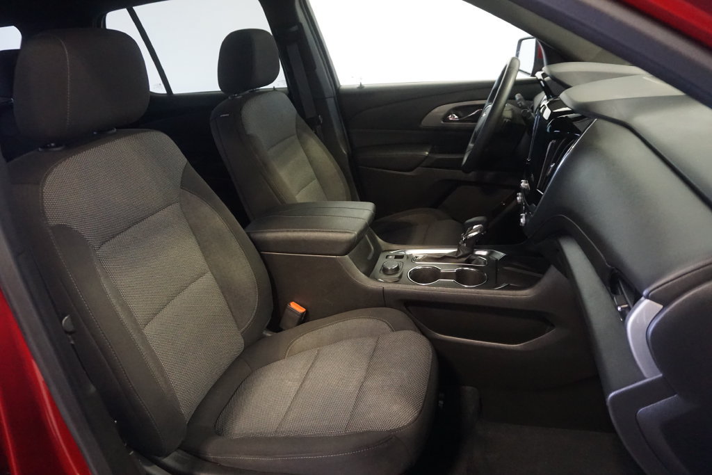 Used 2023 Chevrolet Traverse LT AWD/4WD image 25