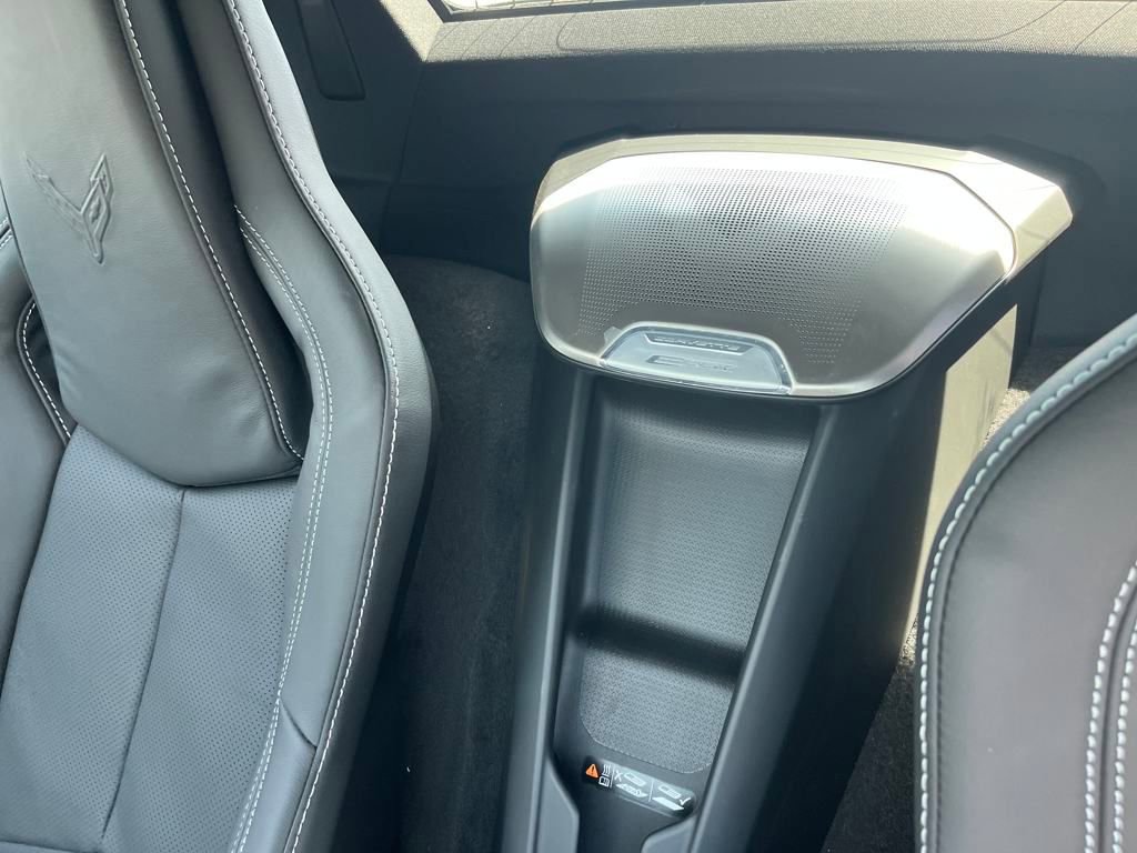 New 2025 Chevrolet Corvette E-Ray w/ Battery Protection Package image 17