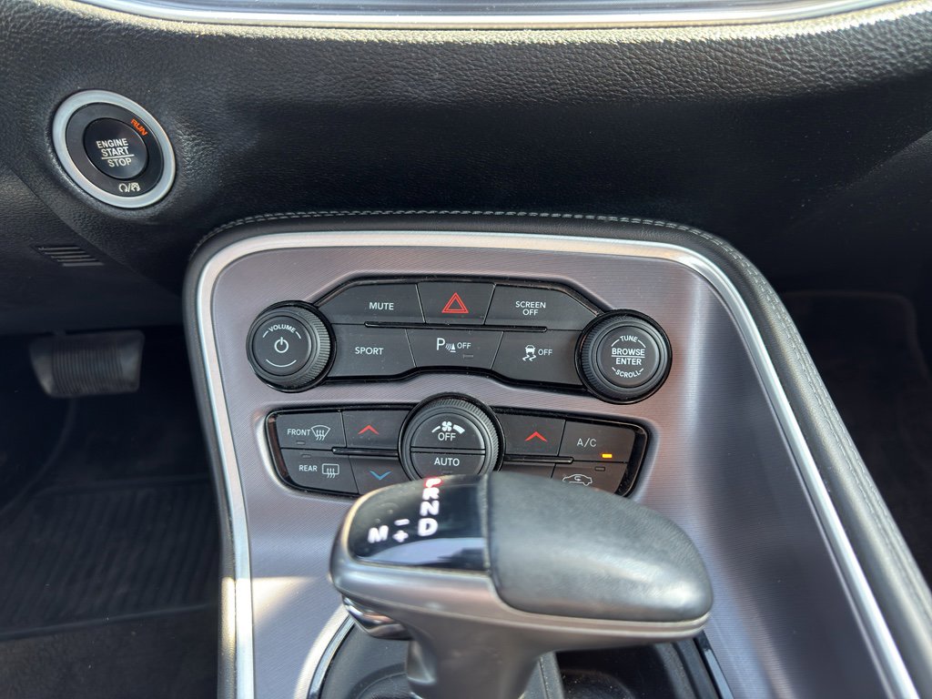 Used 2019 Dodge Challenger SXT w/ Driver Convenience Group image 20