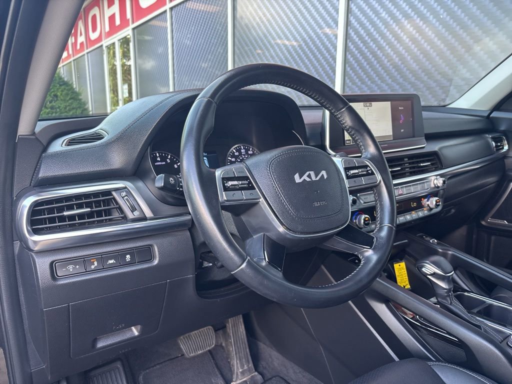Used 2022 Kia Telluride S image 31