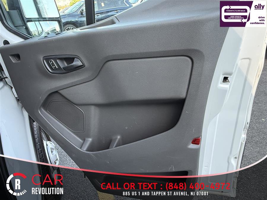 Used 2024 Ford Transit 250 148 Medium Roof Extended AWD image 29
